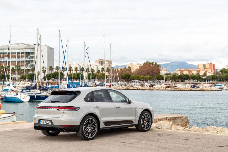  Porsche Macan S (95B) 2018 года  (WW) (фото 33 из 235)